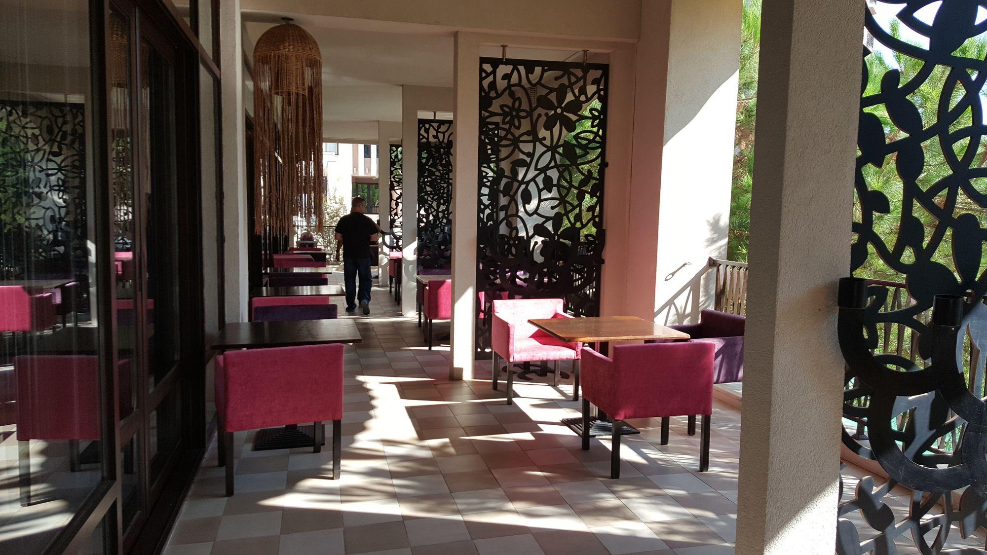 Royal Beach Private Apartments 써니비치 외부 사진