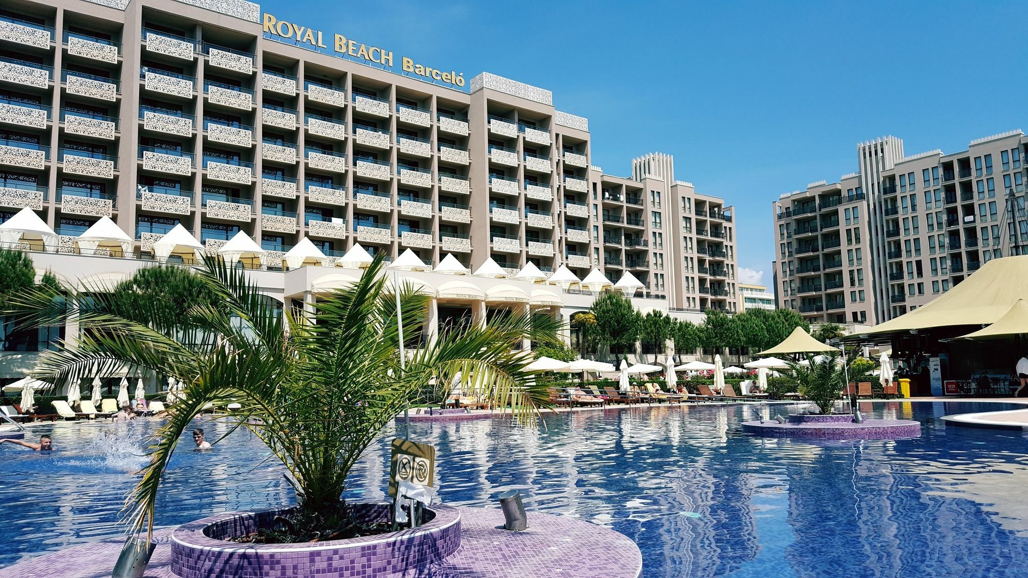 Royal Beach Private Apartments 써니비치 외부 사진